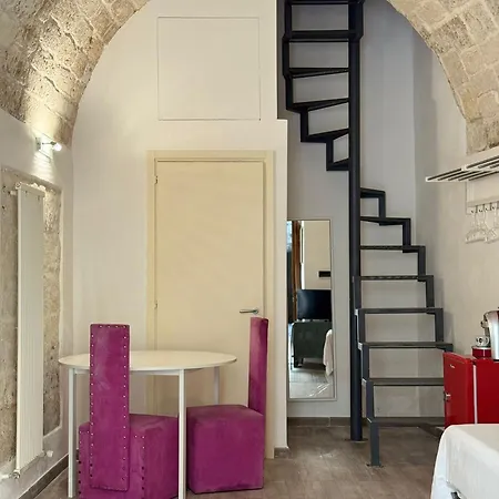La Nel Borgo Howme